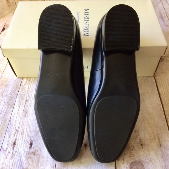 Nordstrom Comfort Navy kid  leather Loafers,  8W - Picture 6 of 8